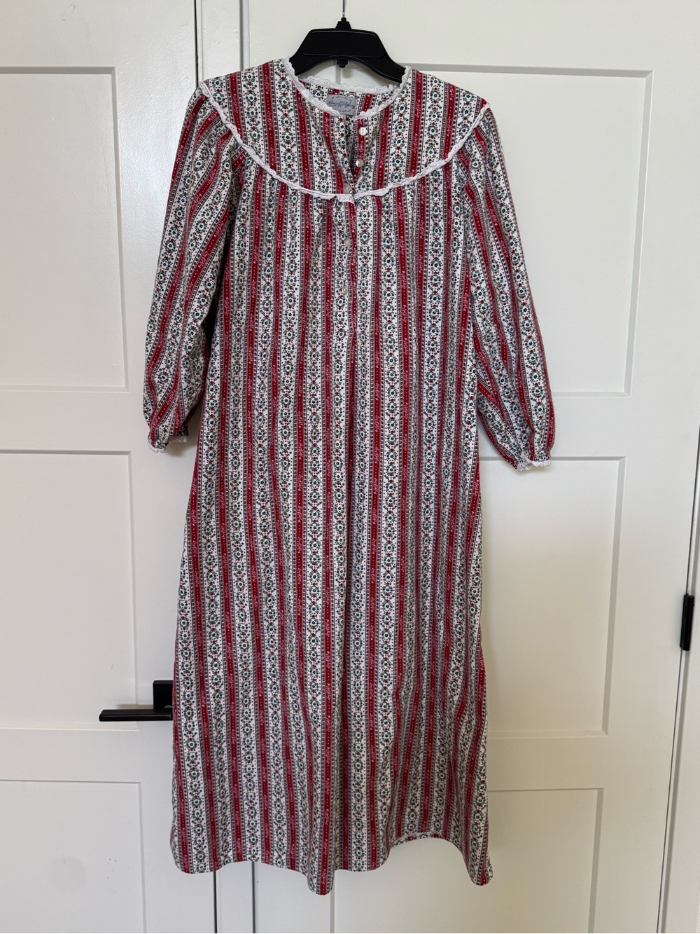 Lanz of Salzburg Red Tyrolean Flannel night Gown